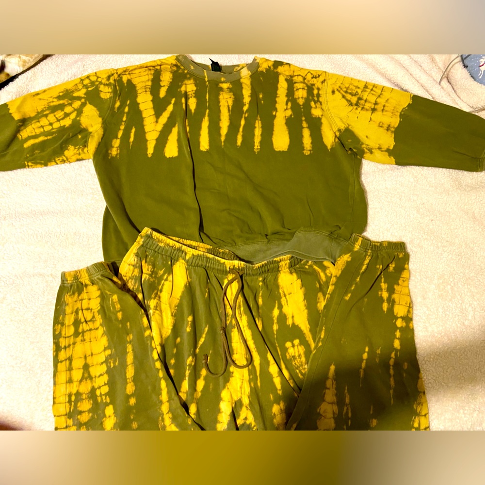 Wild Fable sweat suit. Size XXL